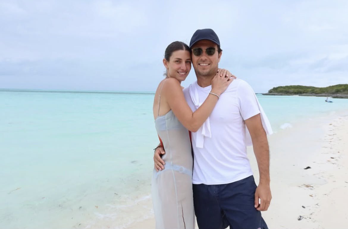 checocrispis's tweet image. Carola felicitando a Checo por su cumpleaños. 🥺

“Feliz cumpleaños a mi persona favorita siempre.”