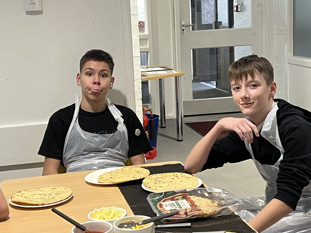 Virtual Headteacher tweet media