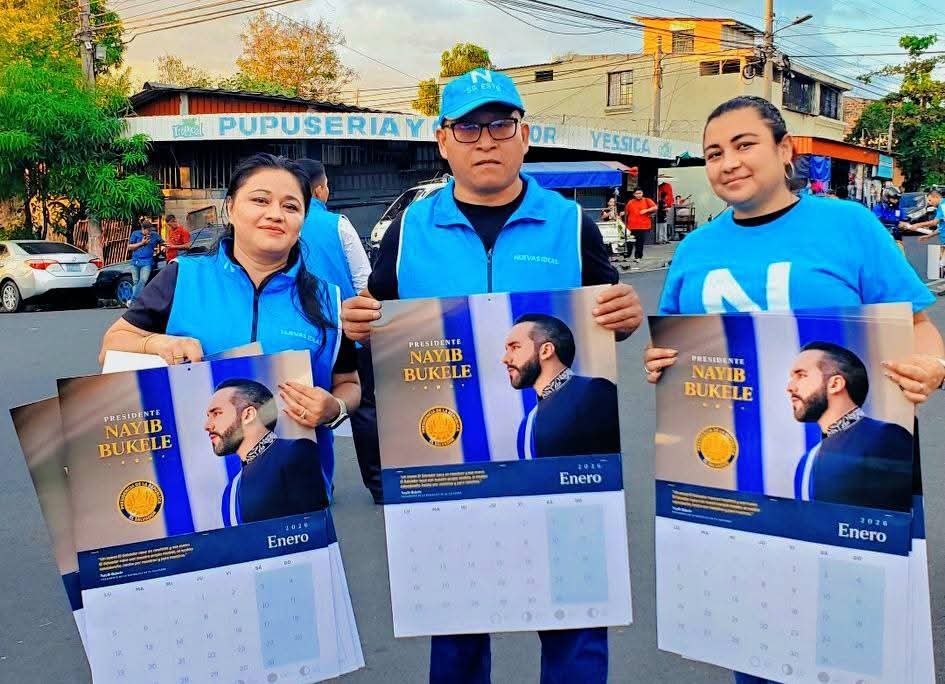 C + 🇸🇻 tweet media