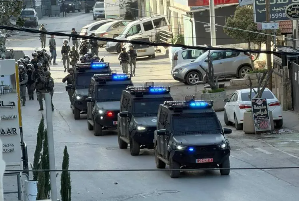 الاحتلال يشن عملية عسكرية واسعة شمال القدس 