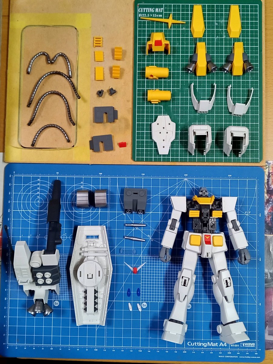 MGパーフェクトなるべく成型色チャレンジ。 ガンプラの白・黄は顔料