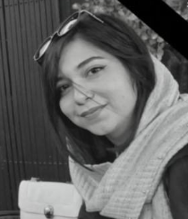 HeKasrehCrisis's tweet photo. پیام:

«سلام. این طفل معصوم صفورا جعفری دانشجوی دانشگاه قزوین بوده و با شلیک گلوله کشته شده. تنها عکس و اطلاعیه همینه که براتون فرستادم و ��ود بچه ها دانشگاه قزوین درست کردن براش اونم با معذوریتی که داشتن جزییات رو نگفتن. لطفا صداش باشید گمنام نمونه و اسمش پخش بشه.»

#صفورا_جعفری https://t.co/e1yUbD7kUC