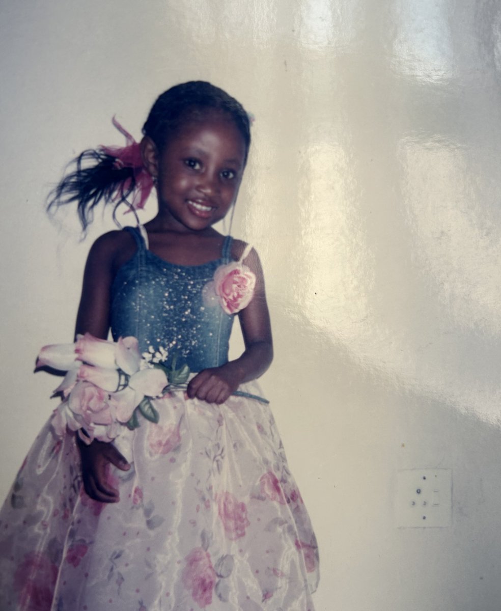 𝕮𝖍𝖆𝖗𝖒𝖆𝖎𝖓𝖊𓂀 tweet media