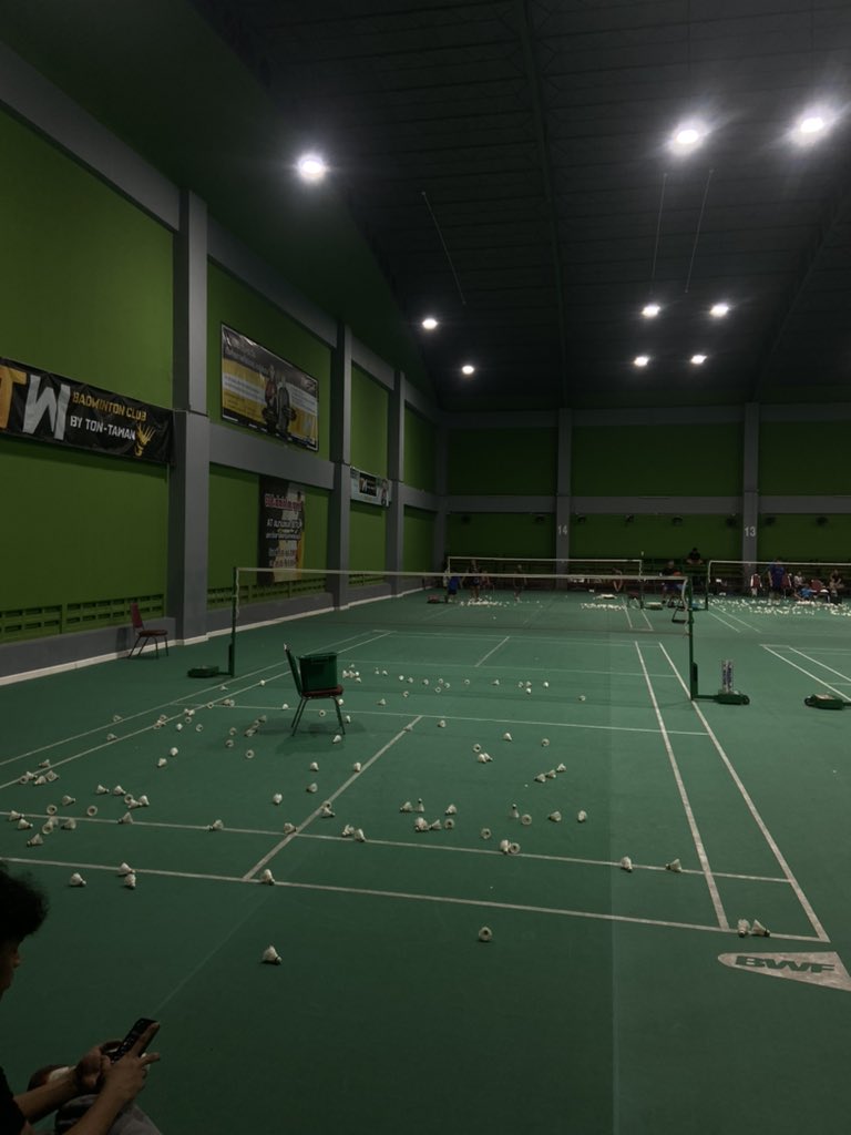 dekbbosaka tweet media