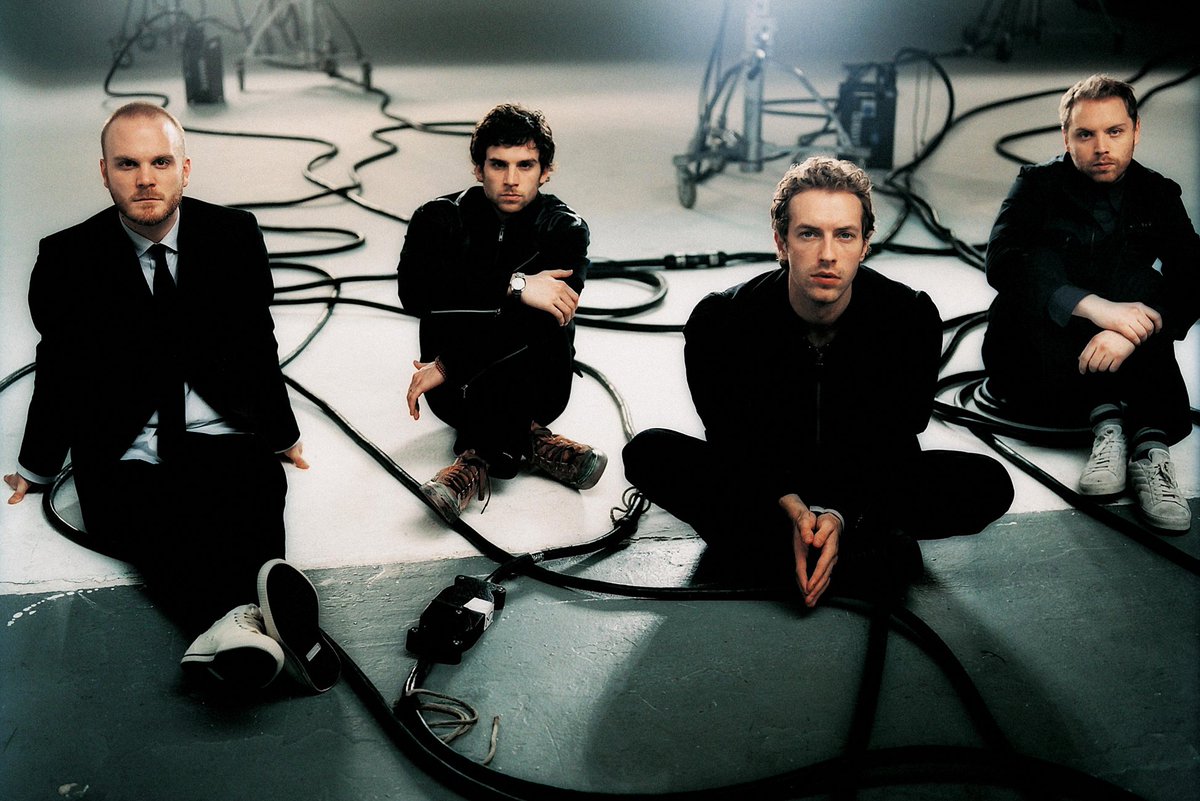 coldcharts's tweet photo. 🇬🇧 Fun fact: @Coldplay and the Beatles are the only known British groups to have sold more than 2 million albums in a week around the world. https://t.co/e3lP4pCyVo