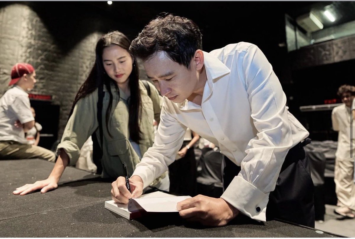 PressStops's tweet image. “ไอซ์ ช่วยกันลบคำว่า Almost ออกไปให้กับการเมืองคนธรรมดาในการเปลี่ยนประเทศของเรา” - พิธา 🫶
#thealmostPM 🦦