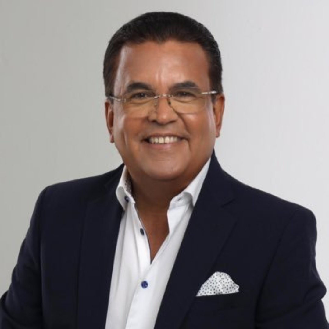 Con esa cara de turey el taino y defendiendo a trump y los actos de ICE. Que mas patético que eso?