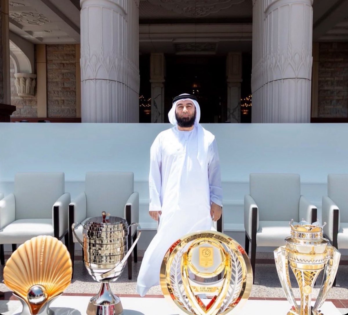 رجعة الحوووت عيسى سبت ف يومين حلت نصف الأمور 

الحوت ف يومين خله الإعلام الرياضي يتكلم عن مفاوضات و صفقات الاهلي القادمه 

الحوت رجع = كل نادي بيرد لوضعه الطبيعي 

يارب كل شي يكمل على خير و في اقرب وقت 
<a href="/esabt/">Essa Sabt</a>