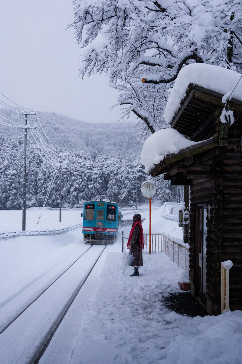 雪国の無人駅が美しかったのです。