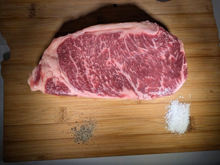 BBQHost's tweet photo. Ever had Wagyu? 🥩If not, let me tell you, IT'S ABSOLUTELY the BEST!  😋👨‍🍳Read the https://t.co/4X5EUBDITt Guide "Grilled Wagyu Steak: Learn More About It + Get Expert Tips" here @ https://t.co/E9SWDe2WYN https://t.co/1kkCAFGc1g