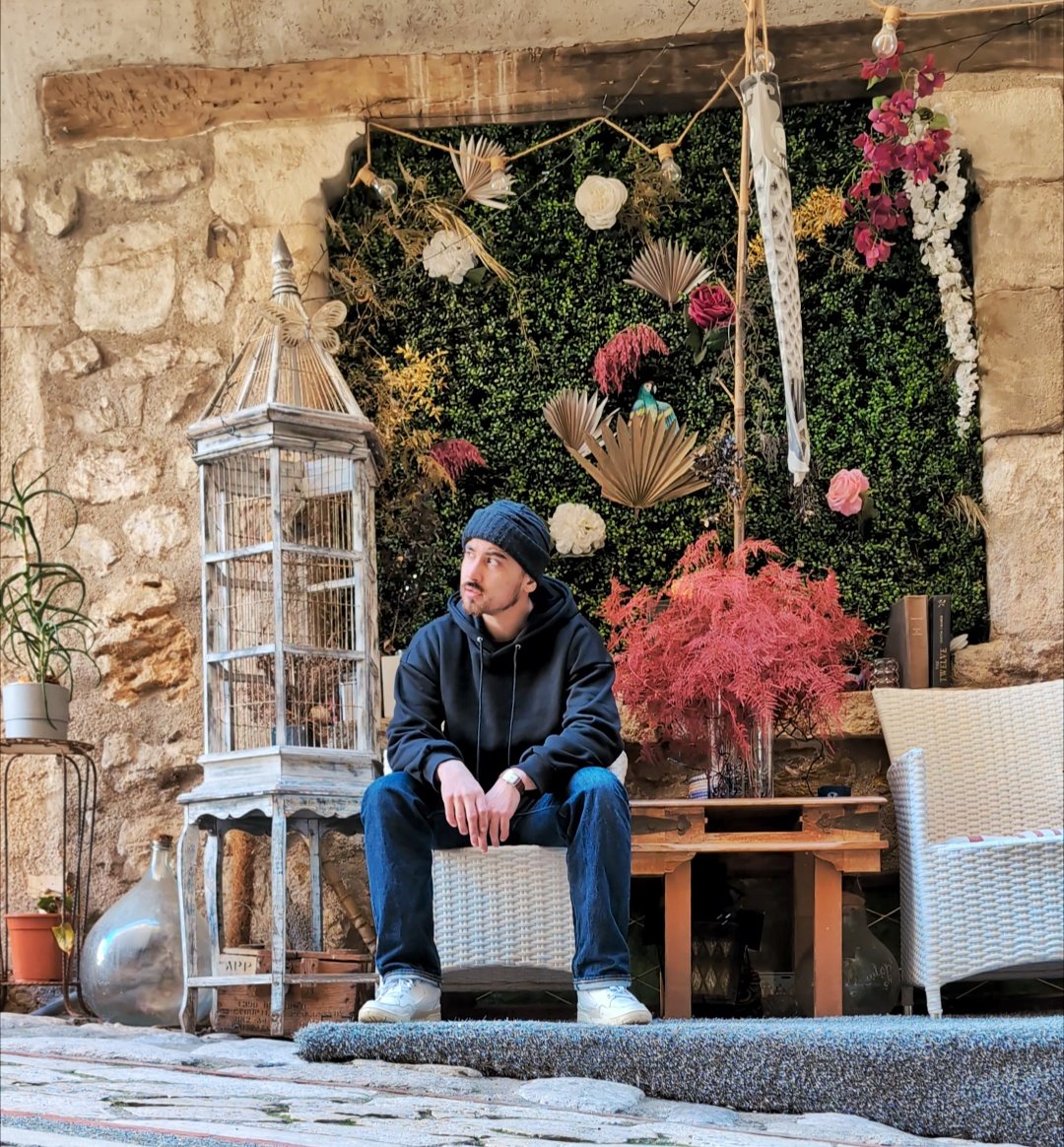 Char𓂆es 🇨🇳🌶️ tweet media