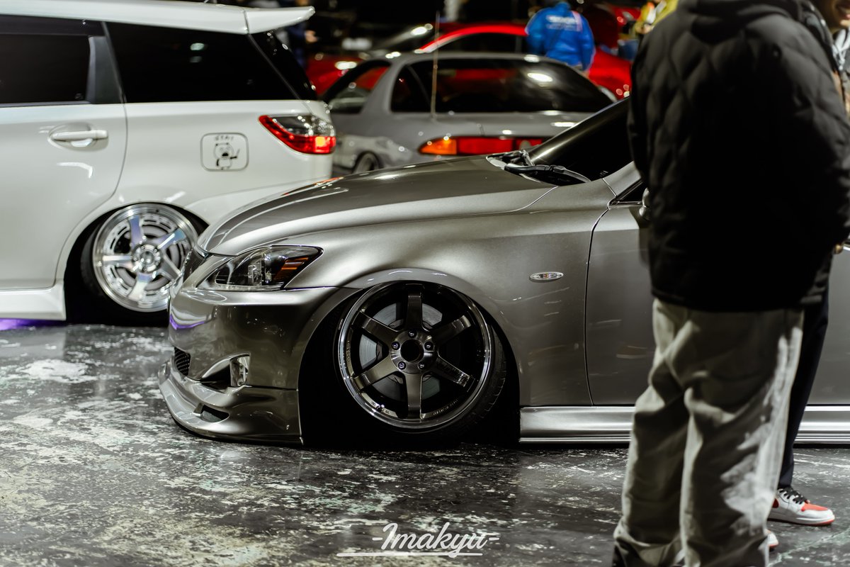 にんべん tweet media