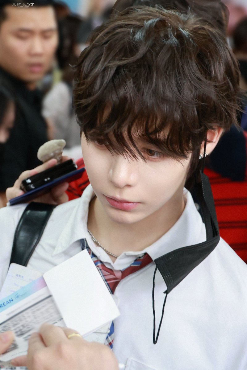JUSTINJAY21_'s tweet photo. 행복과 행운은 너의 편
저스틴야 생일축하해🩷

#二十歳のジャスティンに幸あれ
#스무살_저스틴의_눈부신_미래  
#JustinJayNewEra_Chapter20 https://t.co/1iRyW1Jxpa