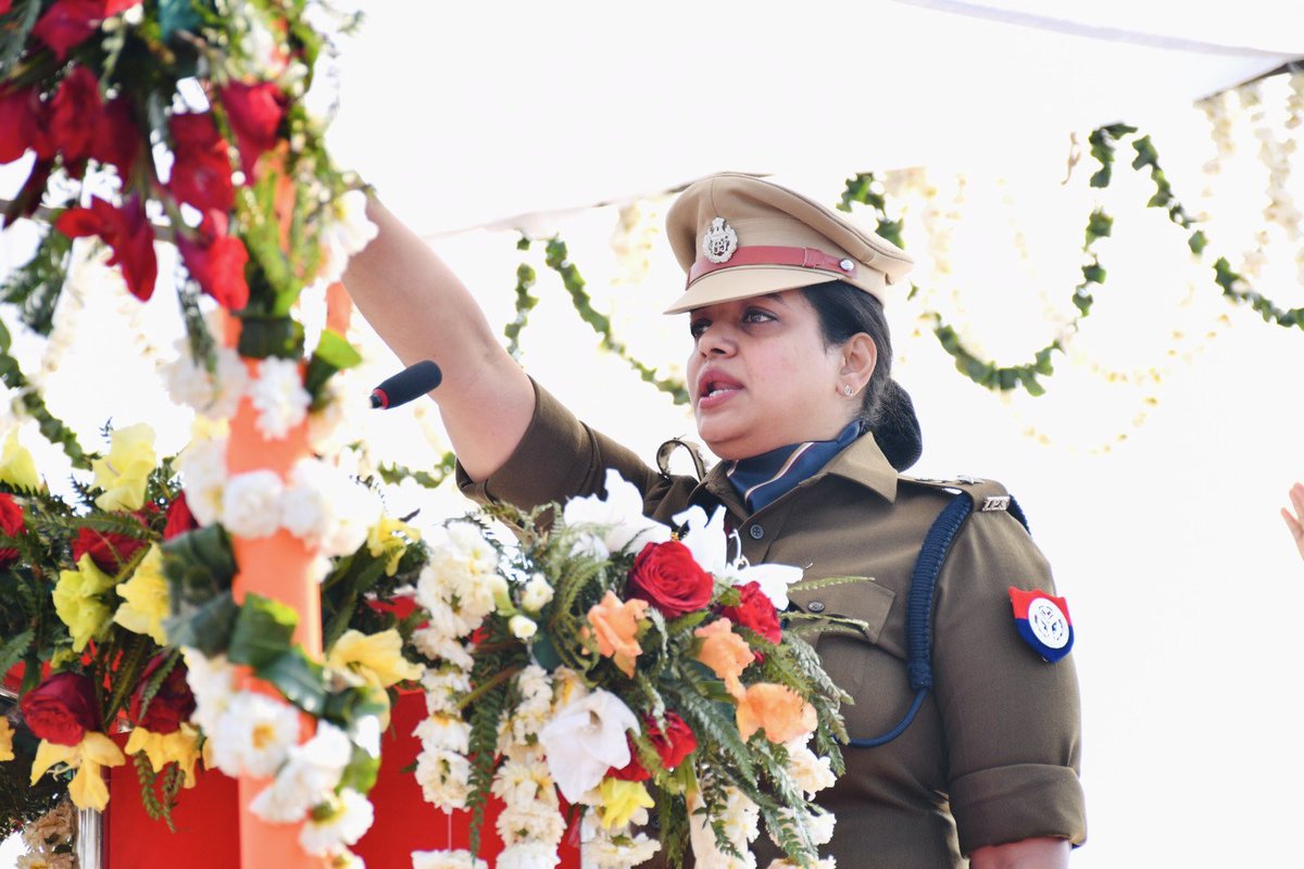 Happy 77th #RepublicDay 
<a href="/kasganjpolice/">KASGANJ POLICE</a> 
<a href="/Uppolice/">UP POLICE</a>