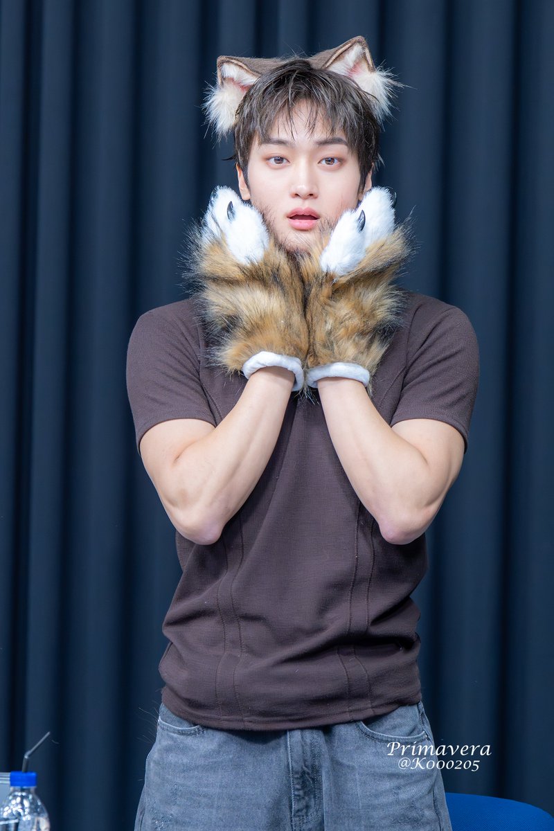 260110　🐈

#CRAVITY #TAEYOUNG
#크래비티 #태영 #HAPPYTAEYOUNGDAY
#잇츠_태영쓰_벌쓰데이
#크래비티_초절정_깜찍이_김태영_생일