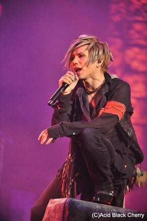 j_u_l33's tweet photo. お誕生日おめでとう！
yasu大好きだよ！！これからもずっとずっと俺のNo.1はyasuです！
#yasu #yasu誕生祭 #yasu性誕祭 
#AcidBlackCherry #TeamABC https://t.co/jVPgwgeztI