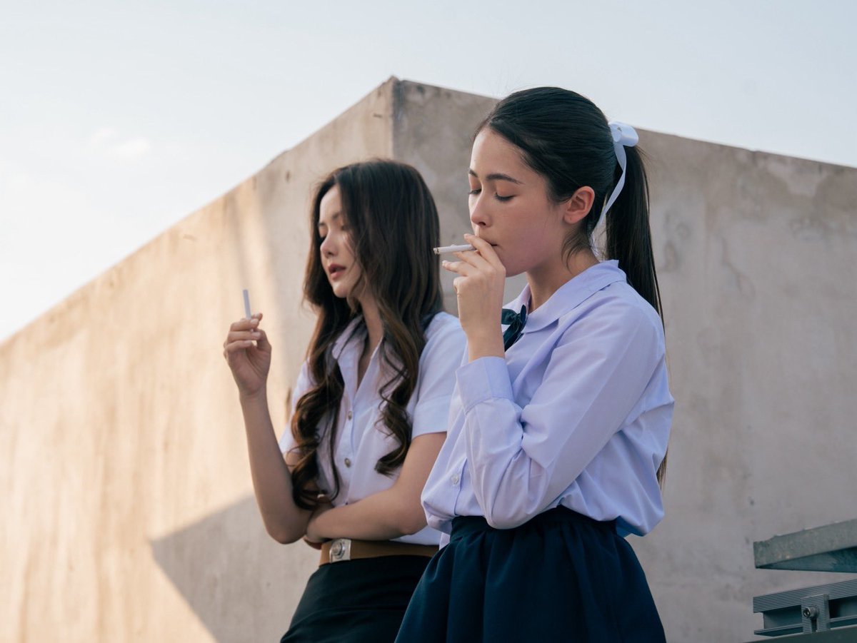 newbvies's tweet image. finalmente crianças sem celular ❤️