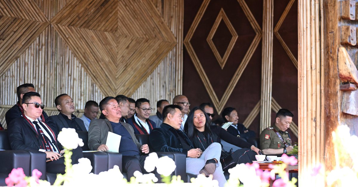 Kvulo's tweet image. Happy Republic Day! Thank you for not just visiting Tseminyu District but also interacting with our leaders and visting key depts amd encouraging our people in Tseminyu Hon'ble @JakhaluHekani