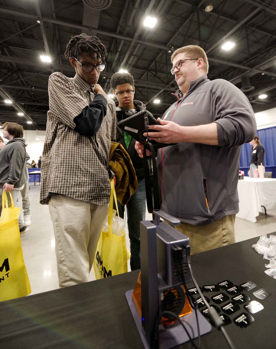 DRMA accomplishes its goals through the efforts of volunteers and staff. But why should YOU volunteer? Volunteering helps you improve communication, presentation, team-building, project management, problem-solving, and leadership skills.
LEARN MORE > daytonrma.org/how-you-can-he…