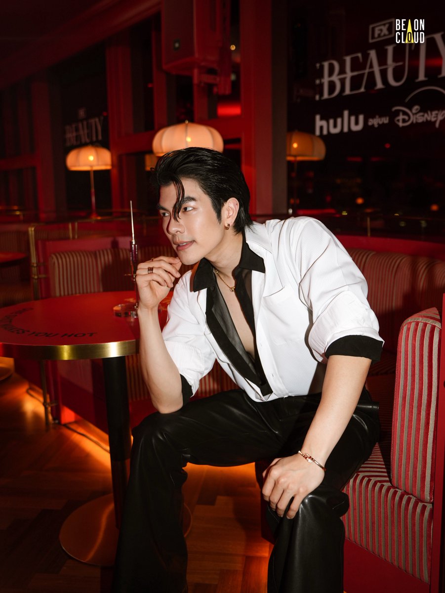 beoncloud_th's tweet image. สำหรับวันนี้ขอบคุณทุกคนที่ส่งกำลังใจให้มายกับงาน The Beauty Lab: One Shot Experiment จากซีรีส์ FX's The Beauty นะคะ คืนนี้นอนหลับฝันดีค่ะ 🫶🏻✨

#TheBeautyxMile
#DisneyPlusTH #TheBeauty