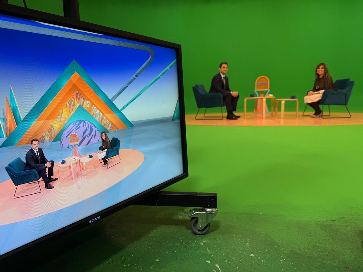 AUSTRIAinSPAIN's tweet photo. Cultura como puente 🌍✨ En el actual episodio de  #Shalom de @rtve, el Director del Foro Cultural de Austria @HenkKristian en Madrid destaca nuestra misión cultural: impulsar el diálogo intercultural e interreligioso. 
🔗 https://t.co/V941hVvFDY https://t.co/k66m56QuDl