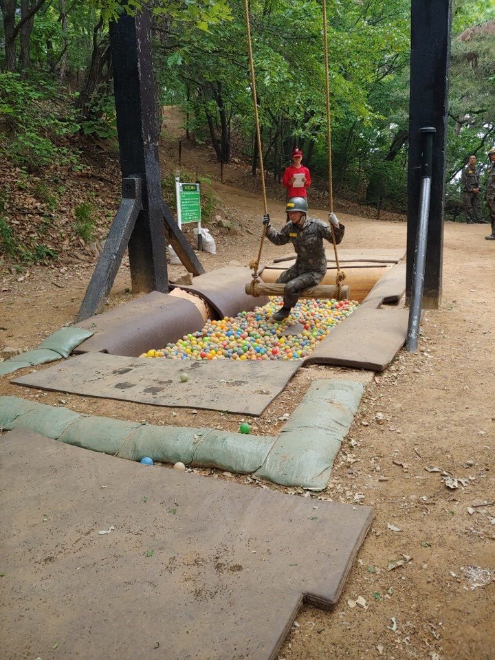 은근슬쩍 동일시 ㄴㄴ해 구별은 해야지