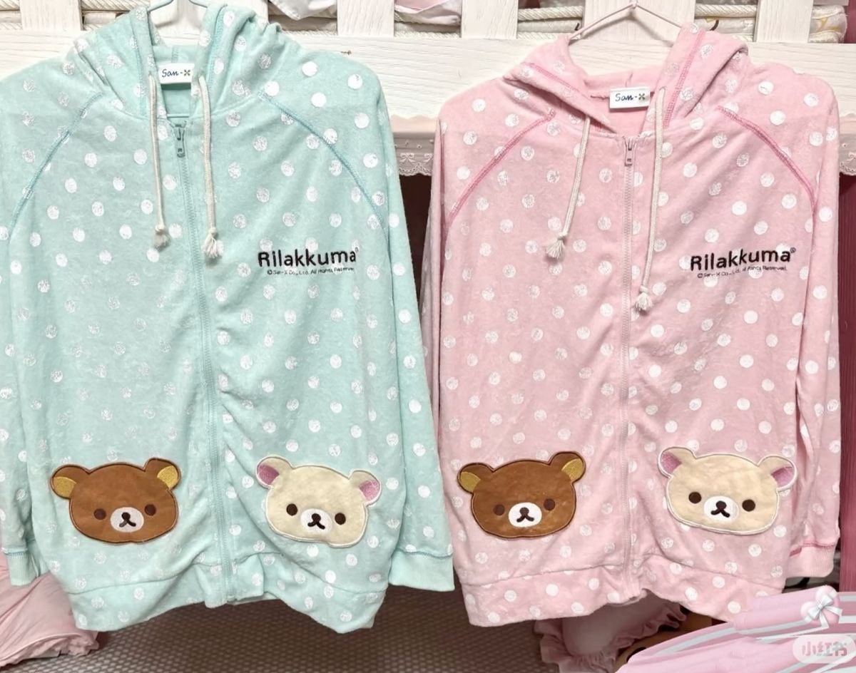 littllayla's tweet image. matching  sweaters  n  jackets
for  the  cold  weather  we’re  having ! ⋆꙳❅