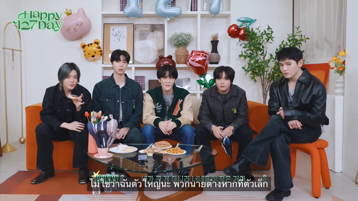 remermarkram's tweet image. น้องม้าค : พี่สูงมากเลย
พี่จอห์นนี่ : เวลาออกไปเผชิญโลกภายนอก ไม่ใช่ว่าชั้นตัวใหญ่นะ พวกนายต่างหากที่ตัวเล็ก 
น้องม้าค : หมายความว่าโลกภายนอกเขาสูงกันใช่มั้ย 

อ้ย เอ็นดูอะ5555555555555555555555555555