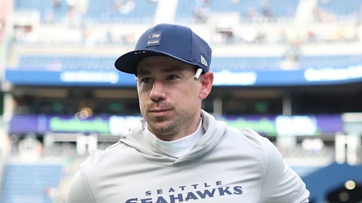 Mike Bundt tweet media