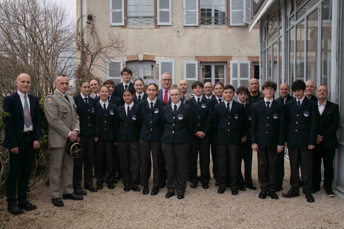 Image de Préfet des Hautes-Pyrénées - #Défense 🇫🇷 | Dans le cadre de leur parcours, 15 cadets de la défense des #HautesPyrénées ont été