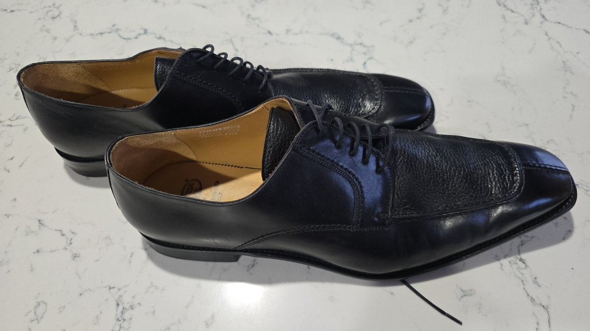 Dress Shoe guy. (@shoebootguy) on Twitter photo 