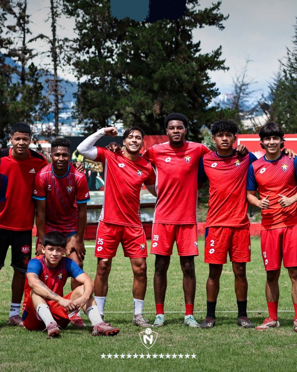 🔴🔴RUEDA DE PRENSA

👨🏻‍💻Hoy en la Sede Socioal del #CDEN, será presentado el CT que dirigira el #Bitri en el 2026, con el objetivo claro se volver al la maxima categoría…

#SiempreAtuLado #NuncaEstaraaSolo

✍️#VoceroBitri