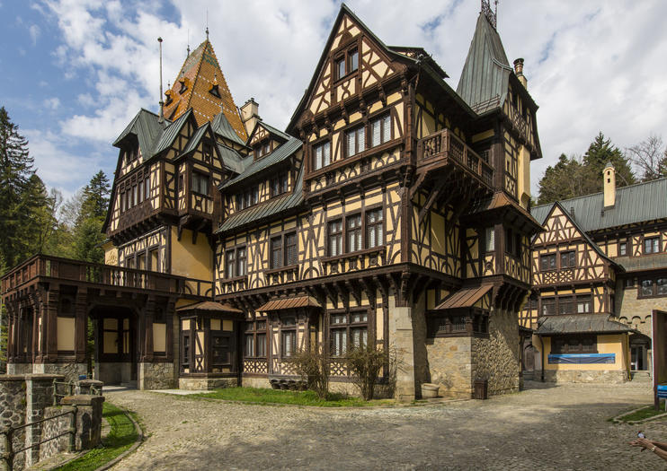 wikivictorian's tweet image. Pelișor Castle is a castle in Sinaia, Romania, part of the same complex as the larger castle of Peleș. It was built in 1899–1902 by order of King Carol I, as the residence for his nephew and heir, the future King Ferdinand and Ferdinand's consort Queen Marie.