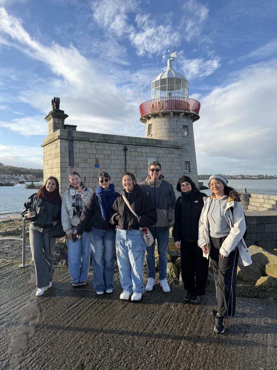 IBATDublin's tweet image. Our English language students enjoyed an outdoor class in Howth with their teacher, Levente Szolga-Tokes. 🌊
 
With a beautiful morning view, great company, and English in action, it was a refreshing and memorable way to start the day.
 
#IBATDubli #OutdoorClass