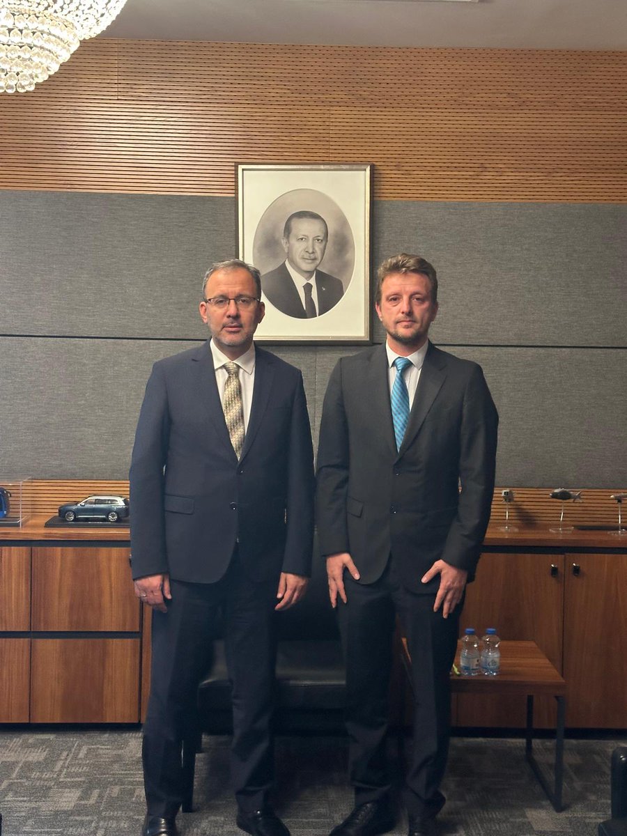 <a href="/Bukadar_olmaz/">aliye</a> <a href="/EhatDer/">ENGELLİ HAKLARI VE ADALET TOPLULUĞU DERNEĞİ</a> <a href="/aylinyaman_/">Dr. Aylin Yaman</a> <a href="/elifesendeva/">Elif Esen</a> <a href="/gergerliogluof/">Ömer Faruk Gergerlioğlu</a> <a href="/Semra_caglar_/">Semra Çağlar Gökalp</a> <a href="/AliKARAOBA/">Dr. Ali KARAOBA</a> Tüm Engelli Arkadaşlar
Ehat derneğine üye olması lazım <a href="/SinanARI/">Sinan ARI</a> 
 BAŞKANIMIZ 
Ve 
#Yönetimi
 ile 
Allah'ın izniyle
Bu işi çözeceğiz... 
Çünkü Ehat Derneği
Bunun için çok iyi çalışıyor ve Mücadelesi çok büyük
Gün Birlik olma Günü 
Haydi Arkadaşlar.... 

<a href="/EhatDer/">ENGELLİ HAKLARI VE ADALET TOPLULUĞU DERNEĞİ</a>