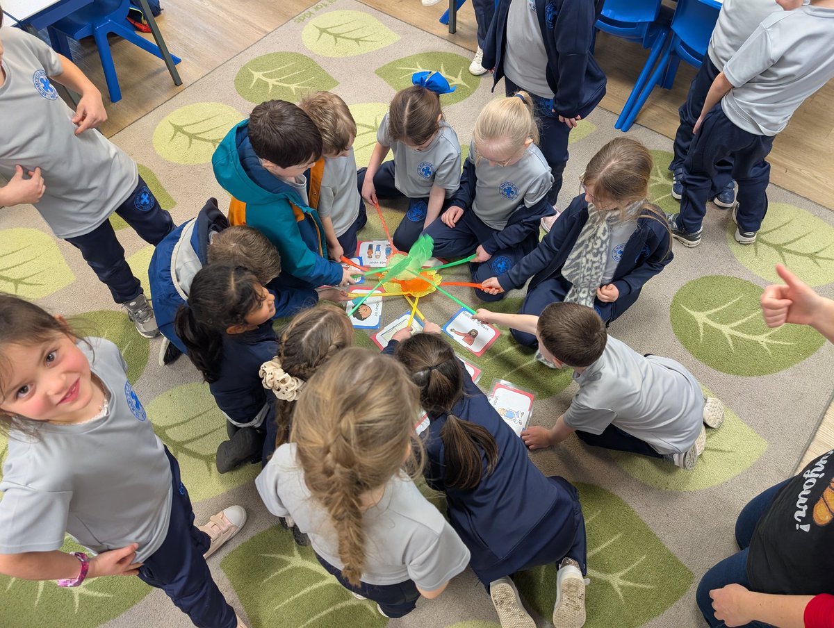 stmarys_CofE's tweet image. Lots of fun in our Y1 and Y2 French club today #french #fun #languages