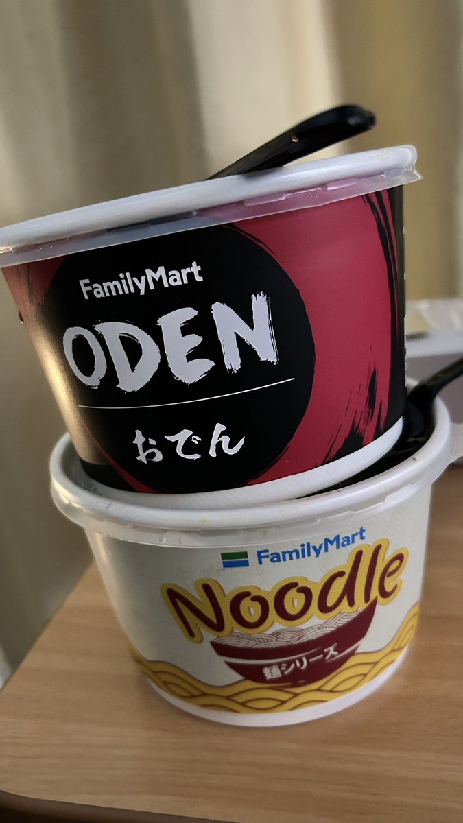 _smilingrain's tweet photo. Ternyata masih ada org2 baik di sekeling ku 🥹 tau aja kan aku suka makanan pedes2 gini, moment yg pas buat mood yg ancur. https://t.co/XpYJcu2tto