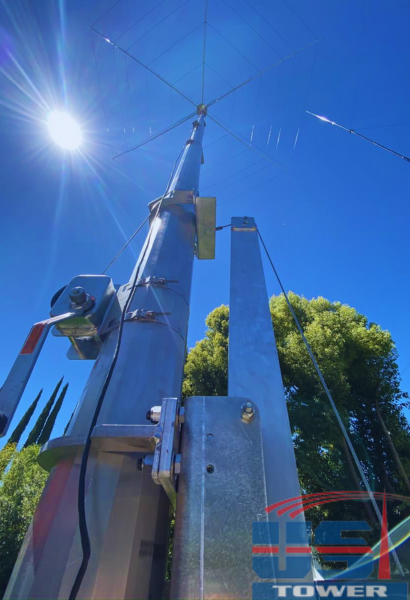 Ham_Radio_World's tweet photo. The ALM-31 is a rugged Aluminum Light Mast (ALM) designed specifically for amateur and competitive ham radio operators. It can be used as a temporary tower, which in many cases may allow installation without requiring a permit.

Ideal for portable setups, contests, and DXpeditions, the ALM-31 offers strength, versatility, and ease of deployment.

🔗 Learn more here: https://t.co/3QmSFcolSg