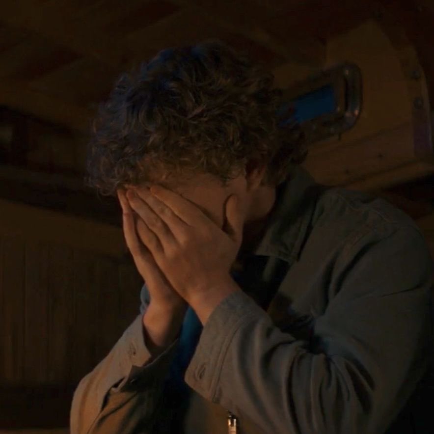 prcabth4ever's tweet image. he was going though it in season two ☹️