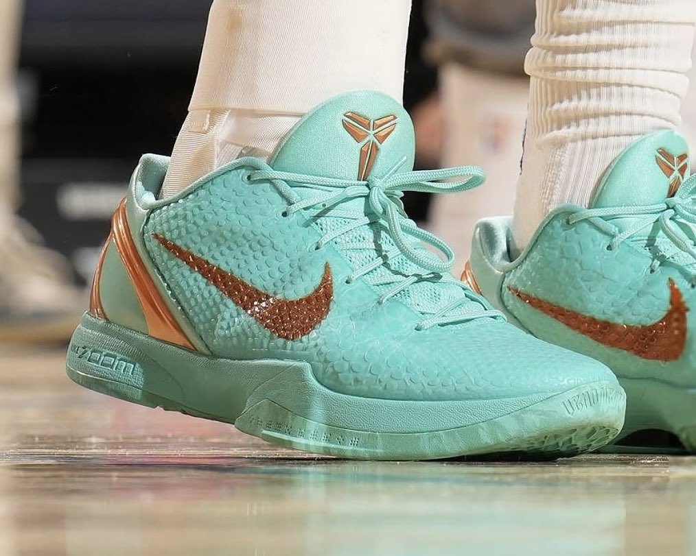 nicekicks's tweet image. Jalen Brunson reportedly doesn’t want his own signature sneaker and would prefer to wear Nike Kobes for the rest of his career 🐍🔥

🎥: @Uninstructed718