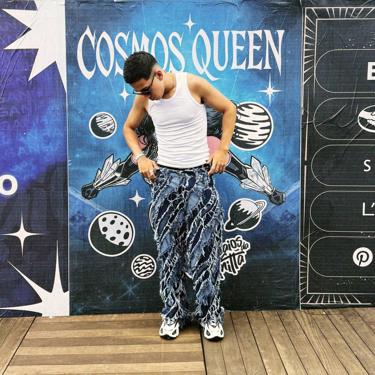 omarconejr's tweet photo. ontem eu ensaiei com a anitta https://t.co/V1qLjGeQnW
