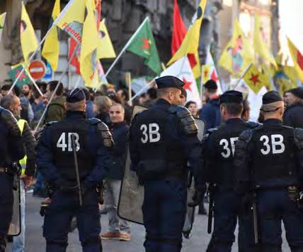 SİYAH SANCAK tweet media