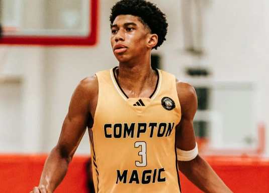 BIG recruiting news: 5-star prospect Bruce Branch will be visiting BYU for tonight's game vs Arizona per <a href="/247Sports/">247Sports</a>.

Was the No. 1 player in class of 2027 before reclassifying. Now ranked No. 6 in the class of 2026.

Priority recruit.

Show him a GOOD TIME TONIGHT, BYU fans 😤😤