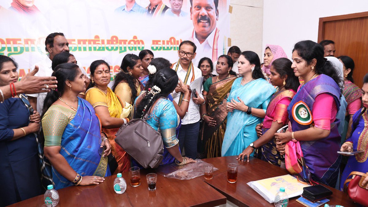 <a href="/girishgoaINC/">Girish Chodankar</a> ji “Your courage inspires, your leadership empowers.” 

Along with out #Aicc incharge in Tamilnadu yesterday taking his guidance to strengthen the organisation and face the upcoming #AssemblyElections along with my team <a href="/TamilNaduPMC/">Tamil Nadu Pradesh Mahila Congress</a> 

<a href="/salman7khurshid/">Salman Khurshid</a> <a href="/girishgoaINC/">Girish Chodankar</a>