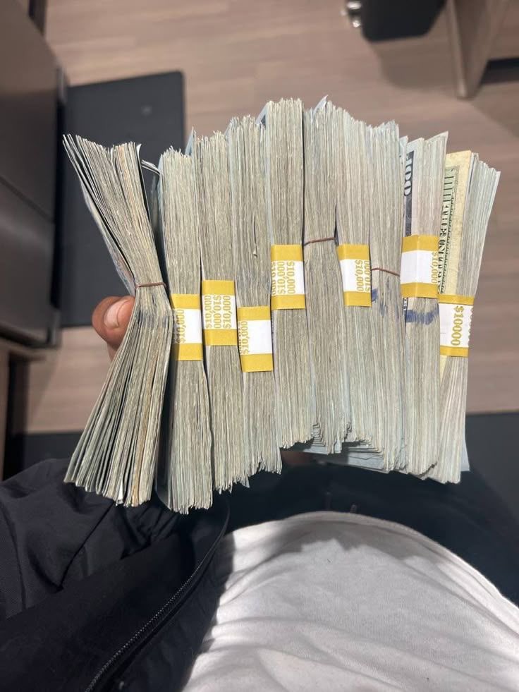 giftlove tweet media