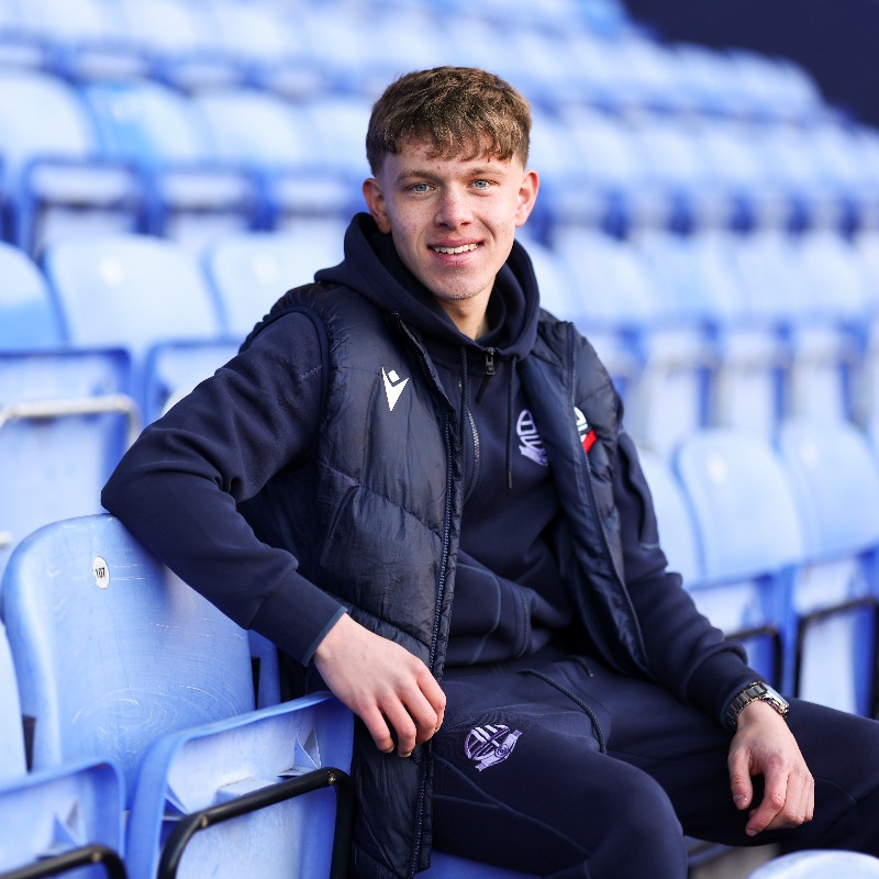 OfficialBWFC's tweet photo. 🤩 Bolton Wanderers is delighted to confirm that Toby Ritchie has signed his first professional contract with the club!

The attacking midfielder has signed a deal running until June, 2029 in a long-term commitment from the Whites to the academy graduate. 🤝

#bwfc