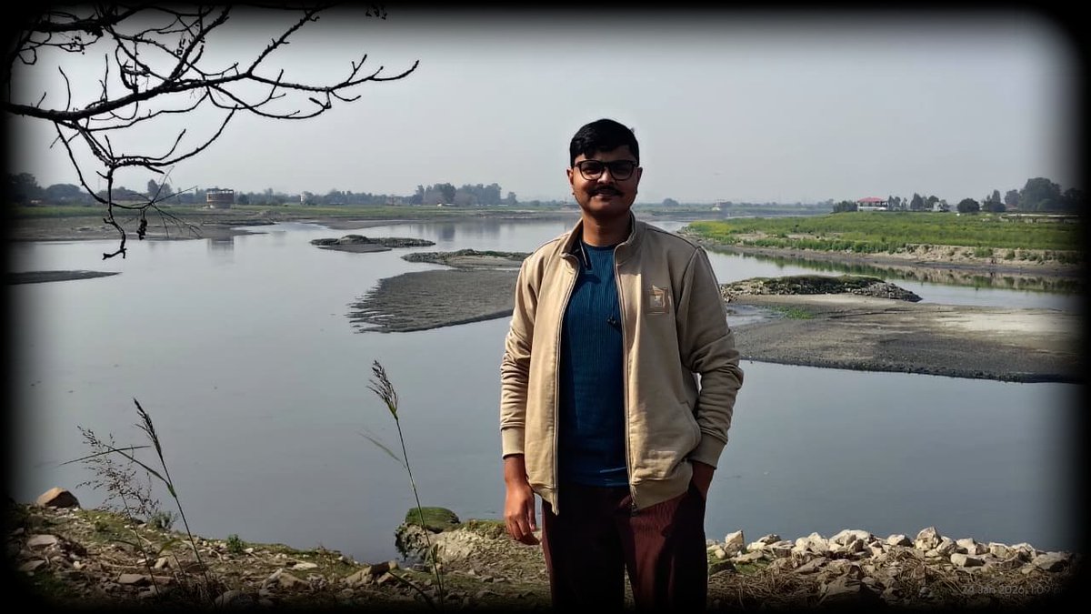 imsudhirk's tweet photo. आप अपना किरदार न छोड़िए 
लोग तो आपको अपनी जरूरतों के हिसाब से 
कभी आम तो कभी खास बनायेंगे।

✍️✍️
#Imsudhirk https://t.co/2fe9n3q4HX