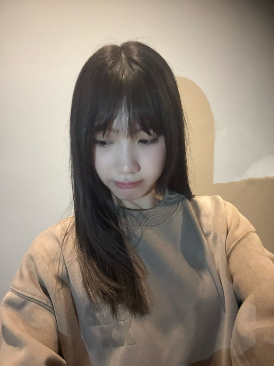 JE_JemimaJKT48's tweet image. #JemiMonday hehehe🙆‍♀️