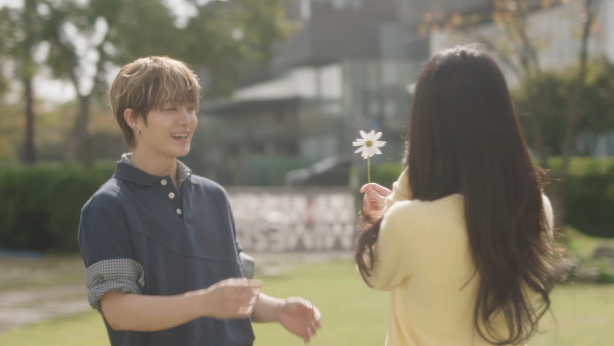 ไอบ้าเอ่ยย เขินนนนอ่าา~ 😍
#JIHOON #TREASURE