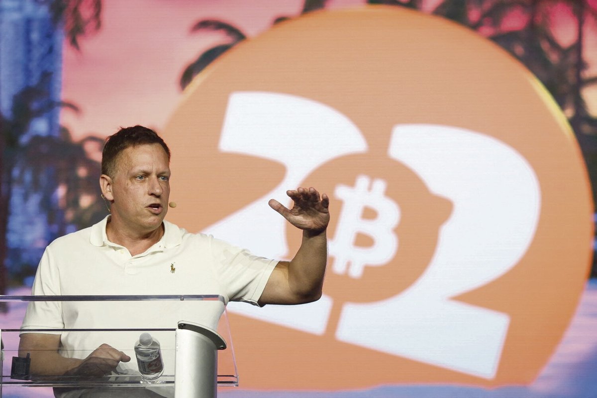 humanite_fr's tweet photo. Antéchrist et fin de la démocratie : Peter Thiel, un prophète de l’apocalypse à l’Académie des sciences morales et politiques 

➡️ https://t.co/eyrs1j9KH5 https://t.co/EzZfepSSQa